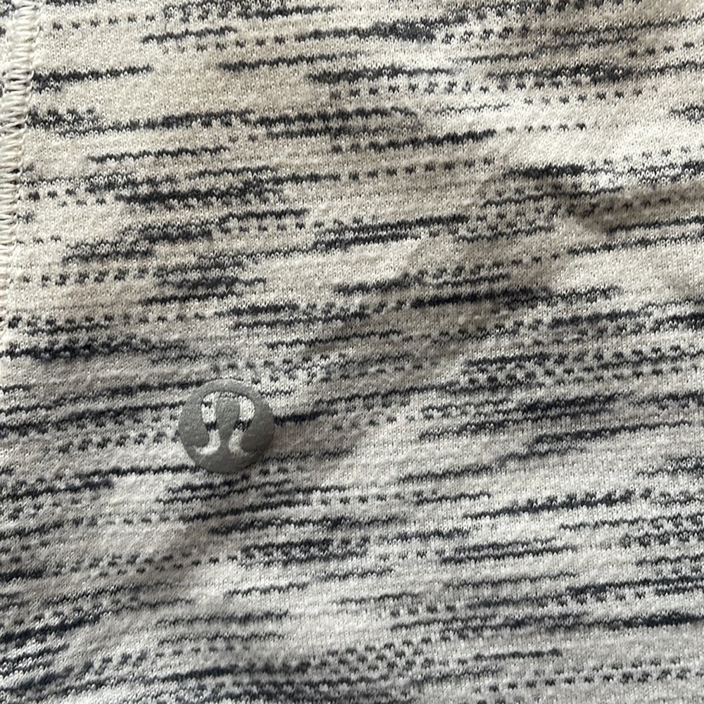 lululemon athletica Charcoal and Heathered White Tank Top - Picture 5 of 6
